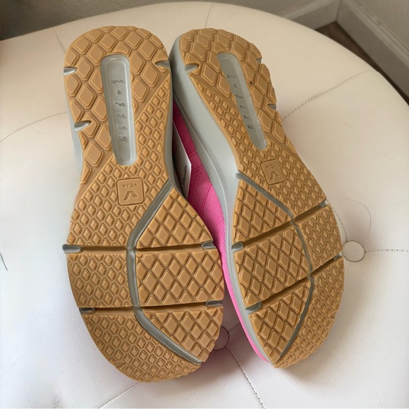 NWT Veja x Rick Owens Knit Sneaker in Pop Pink - Picture 6 of 6